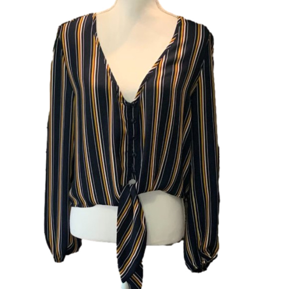 🔥🔥SALE🔥🔥Xhilaration Blue Multi-Colored Striped V-Neck Long Sleeve Top